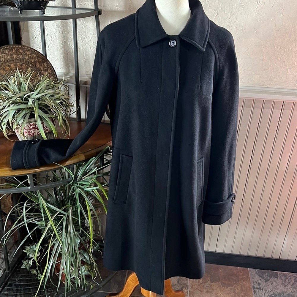 Appleseed’s Coat